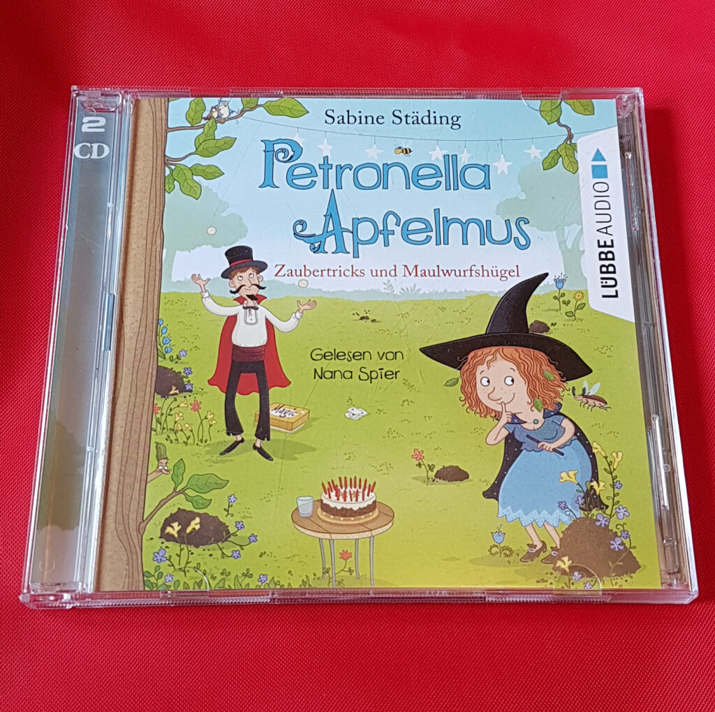 Petronella Apfelmus (Band 8): Zaubertricks und Maulwurfshügel