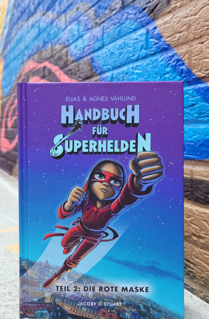 Graphic Novel für Kids: „Handbuch für Superhelden: Die Rote Maske“ von Elias und Agnes Våhlund