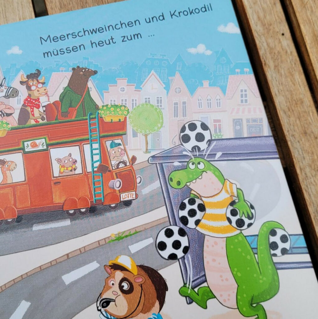 Ausschnitt einer Innenseite des Kinderbuchs „Zebra, Nilpferd und Gazelle laufen schnell zur ... Haltestelle“ von Katja Frixe, Christian Jeremies und Fabian Jeremies